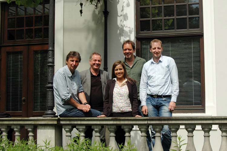 Kultursommer lokal: Andy Holtz, Bernt Wach, Frank Bekuhrs, Moderatorin Blanca Ochoa und Stefan Meyer.