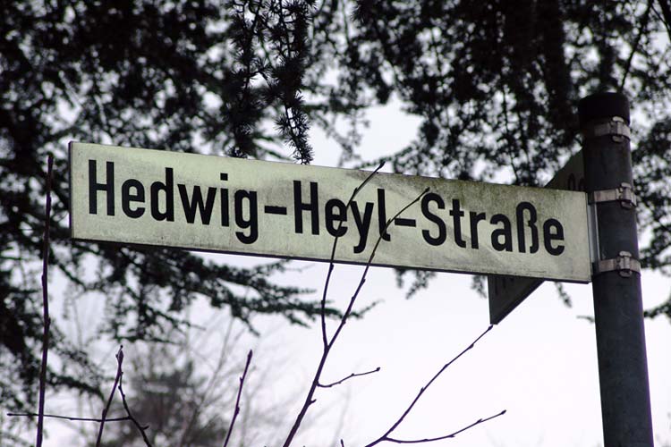 Die Hedwig-Heyl-Straße brachte den Stein über Straßennamen in Oldenburg erneut ins Rollen.