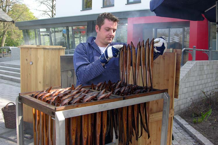 Geräuchertes in allen Variationen steht auf dem Programm des Räuchermarktes in Bad Zwischenahn.