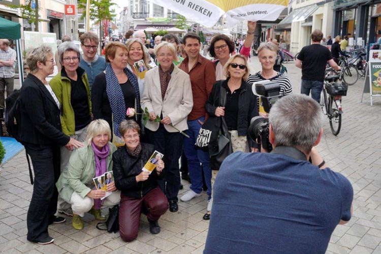 Hand in Hand arbeitete das Team rund um Marion Rieken. Das Foto entstand zum Wahlkampfauftakt.