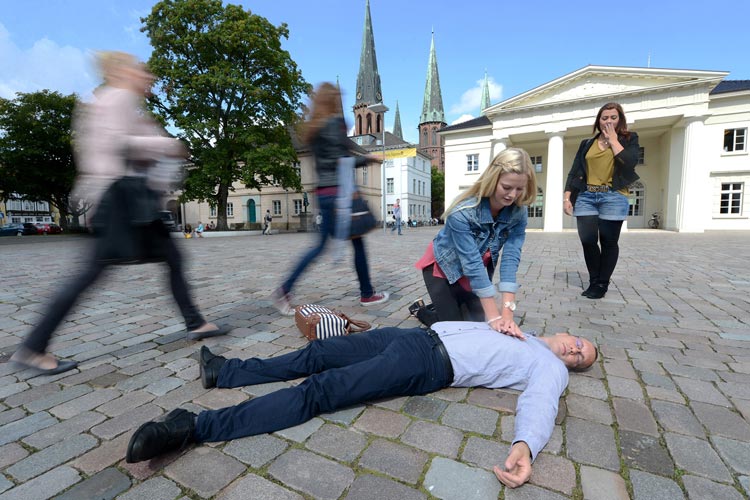 Das Klinikum Oldenburg lädt zum Aktionstag Oldenburg rettet Leben am Freitag, 26. September, 10 bis 16 Uhr auf den Schlossplatz ein.