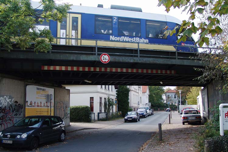 Der Bund hat die Bahn damit beauftragt, die Stadtstrecke zu ertüchtigen. Deshalb legt sie keine Alternativplanung vor.