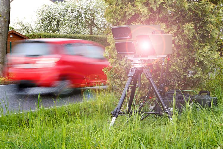Alle Jahre wieder stellt das Land Niedersachsen im Frühjahr die Verkehrsunfallstatistik vor, und seit vielen Jahren ist zu schnelles Fahren die Unfallursache Nummer eins. Was für das Land gilt, gilt auch für den Bereich der Polizeidirektion Oldenburg.