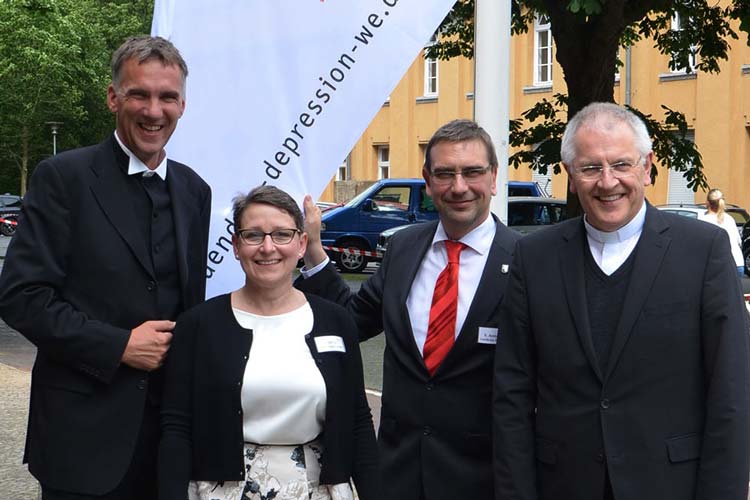 Gaben den Startschuss für das Bündnis gegen Depression in Weser-Ems: Jan Janssen, Jeanette Böhler, Sven Ambrosy und Dr. Heinrich Timmerevers.