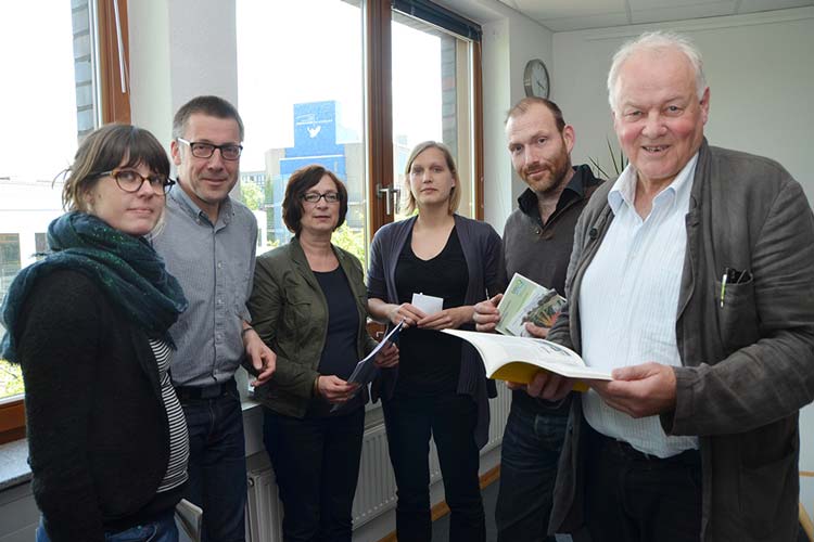 Stellten das Forschungsprojekt nascent in Oldenburg vor: Dr. Christine Lenz, Niko Paech, Irene Antoni-Komar, Marion Akamp, Tobias Hartkemeyer und Reinhard Pfriem.