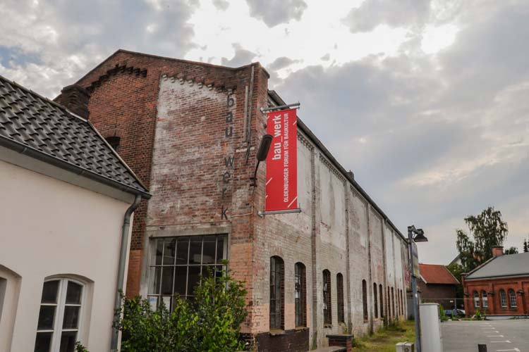 Die 1. Creative Oldenburg findet am 27. und 28. August in der bau_werk Halle statt.