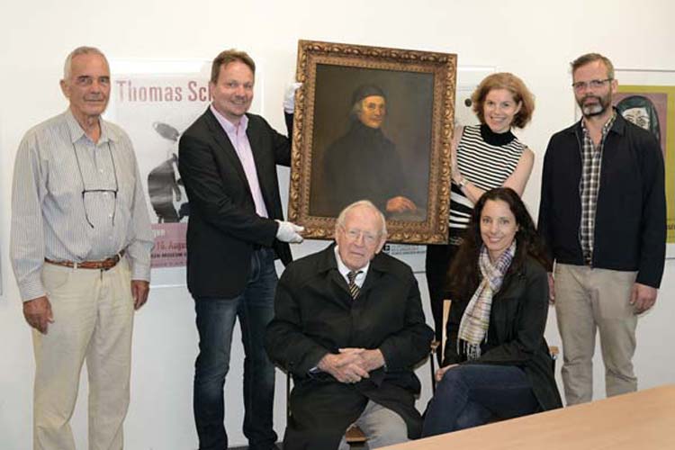 Bei der Übergabe des Högl-Selbstporträts im Stadtmuseum Oldenburg: Peter A. Högl, Dr. Andreas von Seggern, Hans von Seggern, Dr. Jutta Moster-Hoos, Marianne Manes-Högl, Christian Högl.