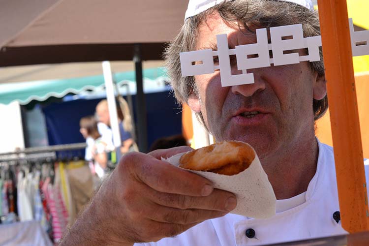 Der Berliner-Bäcker Dietrich P. Preuß gewann das Spiel um die beste Filmfestpose. Er erhielt zwei Eintrittskarten für die Eröffnungsgala.