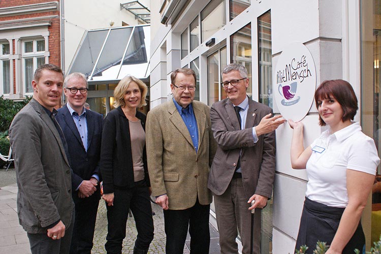 Das Café MitMensch, entstanden aus dem ehemaligen Café Büsingstift, wurde kürzlich eröffnet.