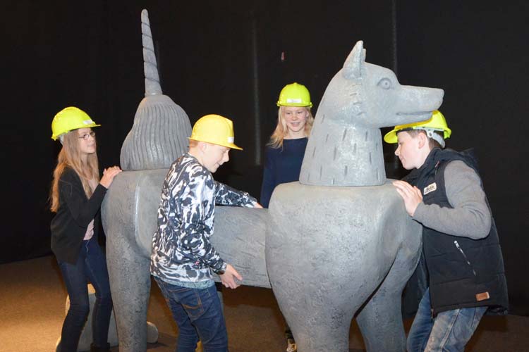 Ab Samstag kann die sagenhafet Ausstellung Bestiarium Construendum: Mit Fantasie zu Fabeltier & Co im Oldenburger Landesmuseum für Natur und Mensch besucht werden.