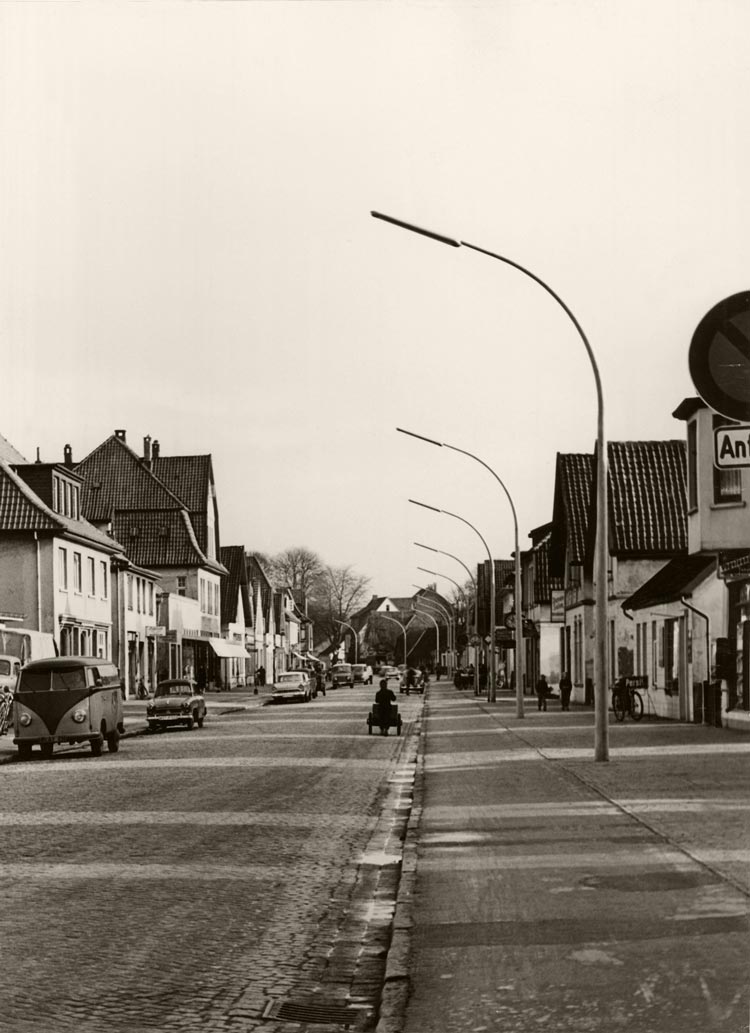 Die Hauptstraße in Eversten um 1960.