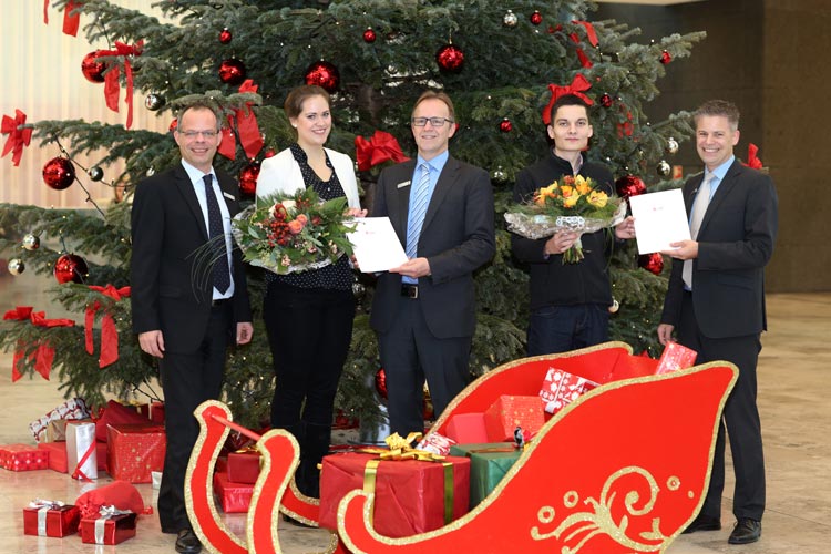 Ein Weihnachtskalender der besonderen Art wartete im Dezember auf die Nutzer der Internet-Filiale der Landessparkasse zu Oldenburg. Im Rahmen eines Gewinnspiels konnten die Kunden jeden Tag eine Frage zu den Online-Services der LzO beantworten.