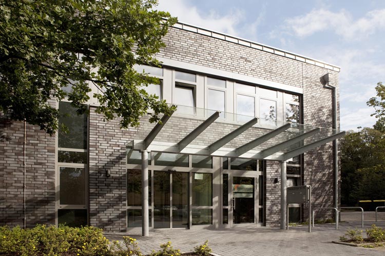 Das Hanse Institut Oldenburg eröffnet eine OTA-Schule für den theoretischen Unterricht. Die Praxis lernen die Auszubildenden in Oldenburger Krankenhäusern.