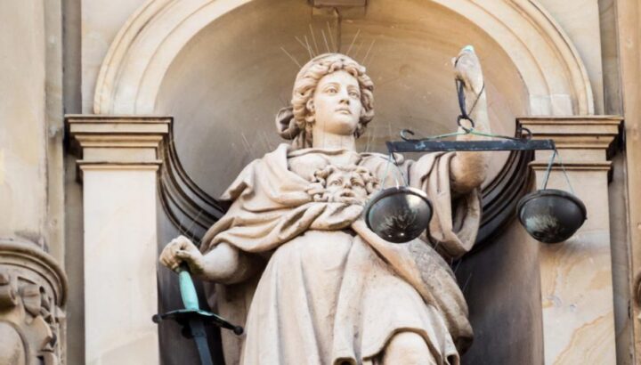 justitia-1140