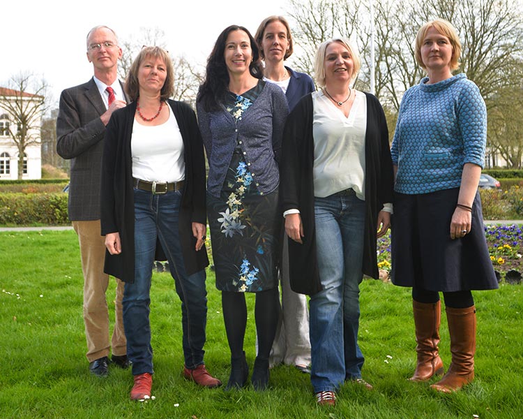 Christoph Korenke, Mareike van´t Zet, Marielle Dekker, Kristina Boos, Petra Bremke-Metscher und Kerstin Porrath setzen beim medizinischen Kinderschutz auf ein neues Fortbildungsprogramm.