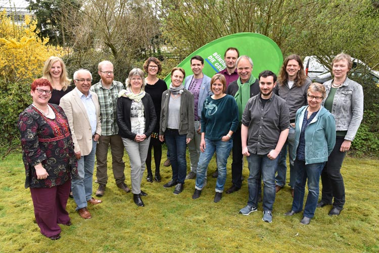 34 Kandidaten treten für die Grünen zur Kommunalwahl an. Auf den vorderen Listenplätzen stehen: Ute Goronczy, Ingrid Kruse, Tahsin Albayrak, Sascha Brüggemann, Rita Schilling, Susanne Menge, Andrea Hufeland, Sebastian Beer, Christine Wolff, Jens Ilse, Kurt Bernhardt , Pierre Monteyne, Thorsten van Ellen, Evelyn Schuchardt und Kerstin Rhode-Fauerbach.