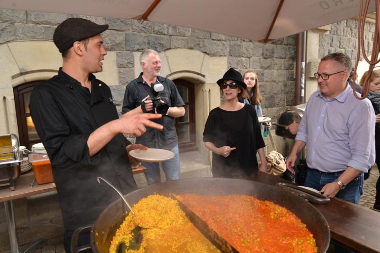 Paella zum Katerfrühstück.