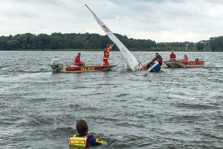 Die DLRG Bad Zwischenahn rettete Leben und sicherte Boote.