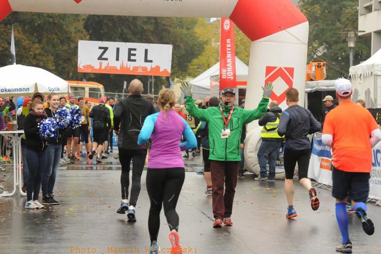 Die sechs Läufe des Oldenburg Marathons enden am Ziel auf dem Schlossplatz.