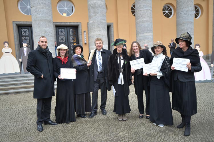Die Grüne Landtagsfraktion machte im Vorfeld des Festprogramms auf das Thema Frauen in der Parlamentsgeschichte aufmerksam. Foto: Anja Michaeli Die Grüne Landtagsfraktion machte im Vorfeld des Festprogramms auf das Thema Frauen in der Parlamentsgeschichte aufmerksam.