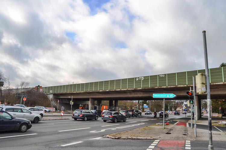 Die Alexanderstraße wird wegen des Brückenabrisses an der A 293 voll gesperrt.