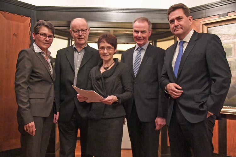 Gabriele Mesch, Hans-Richard Schwartz, Inge von Danckelman, Michael Kroos und Jürgen Müllender gehören dem Vereinsvorstand des Fördervereins für das Stadtmuseum an.