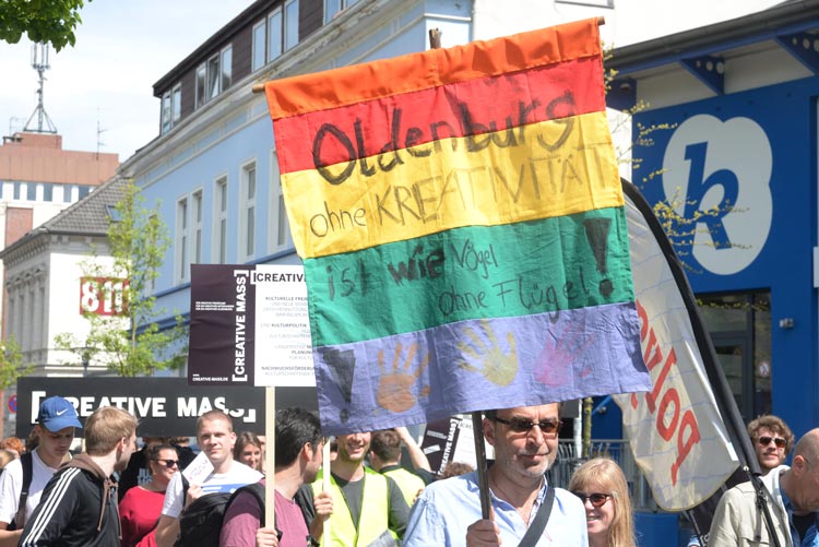 Nach der Demonstration von Kulturschaffenden kam die Forderung nach der Besetzung des vermeintlich vakanten Kulturdezernates auf.