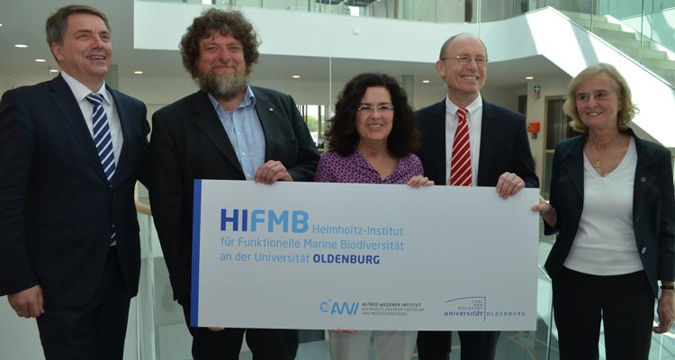 Freuen sich über die HIFMB-gründung (von links): Jürgen Krogmann, Helmut Hillebrand, Gabriele Heinen-Kljajić, Hans Michael Piper und Karin Lochte.