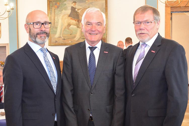 Heiko Henke, Michael Koch und Manfred Kurmann sprachen vor der Vollversammlung der Handwerkskammer in Oldenburg.