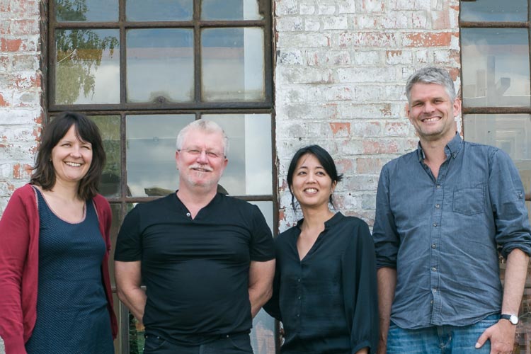 Das Organisationsteam der „Creative Oldenburg“ (von links): Katja Reiche, Norbert Egdorf, Renée Repotente und Robert Uhde. Foto: Ingrid Amenda Nach der Premiere veranstaltet das Netzwerk für Kreativwirtschaft cre8 oldenburg eine neue Auflage der Messe Creative Oldenburg.