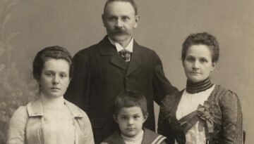 historisches-foto-einer-familie