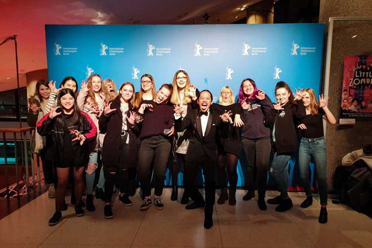 Als am Freitag auf der 69. Berlinale die Sektion „Generation 14plus“ eröffnet wurde, waren zwölf Mädchen aus Oldenburg dabei.