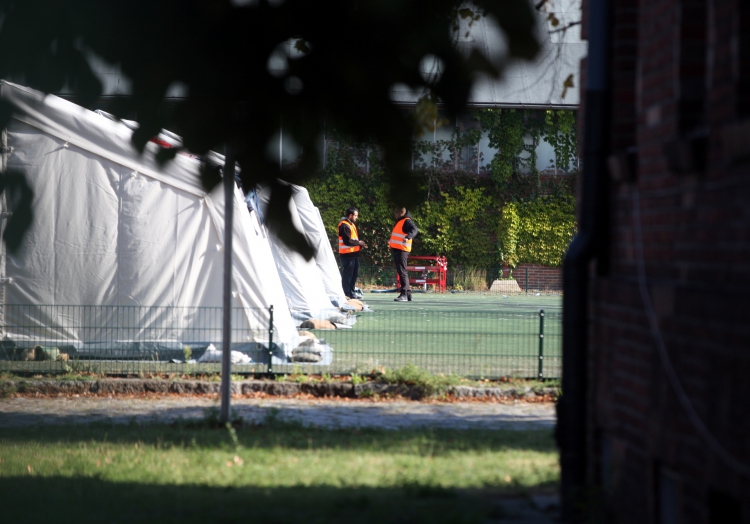Helfer in einer ´Zeltstadt´, über dts Nachrichtenagentur