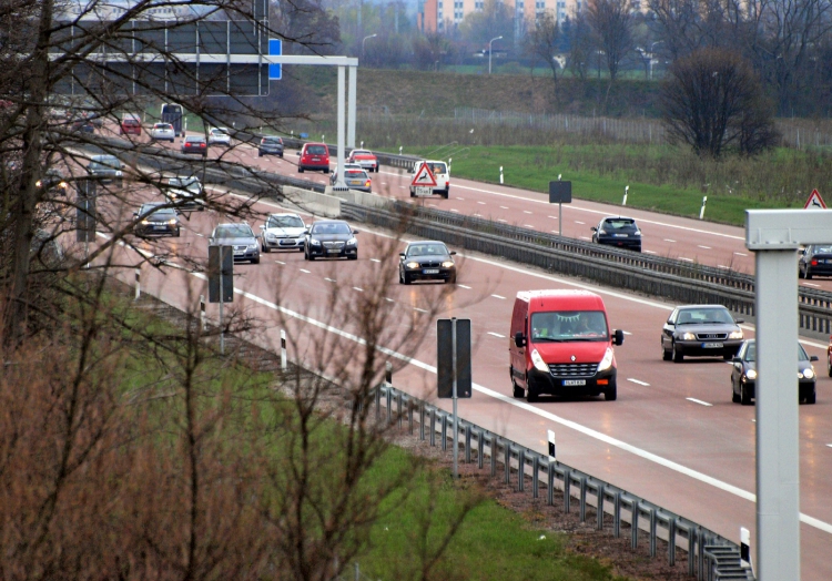 Autobahn, über dts Nachrichtenagentur