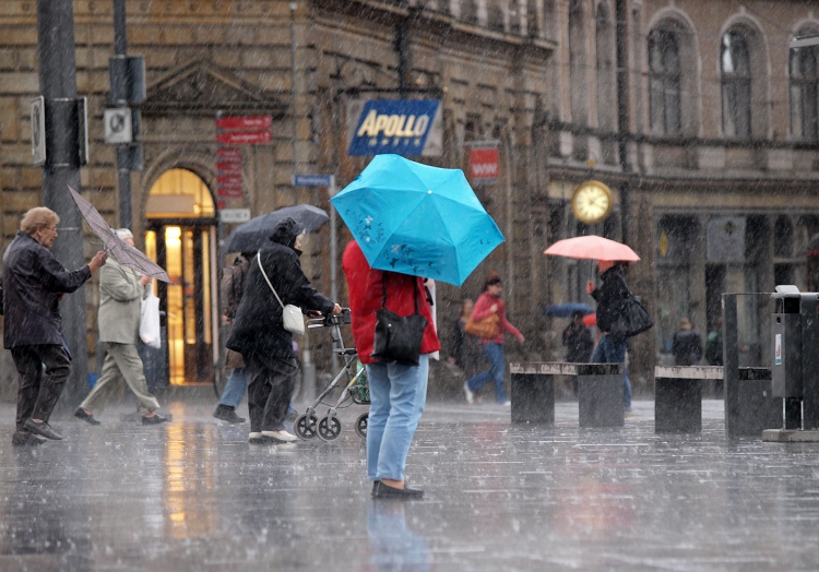 Regen und Wind, über dts Nachrichtenagentur