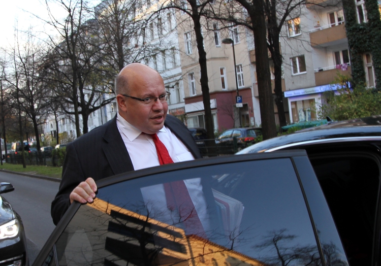 Peter Altmaier steigt in seinen Dienstwagen, über dts Nachrichtenagentur