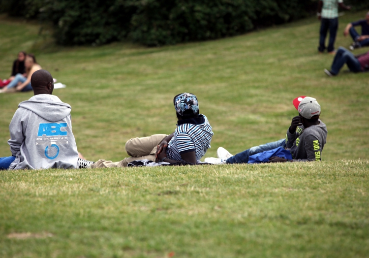 Menschen im Görlitzer Park, über dts Nachrichtenagentur