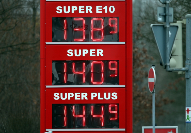 Benzinpreis-Anzeigetafel, über dts Nachrichtenagentur