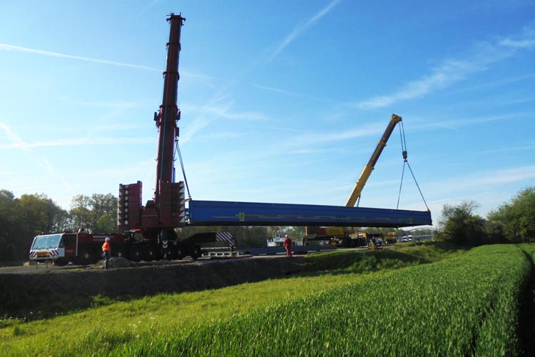 Der Überbau wurde 2017 im Hafen Bockholt eingelagert.