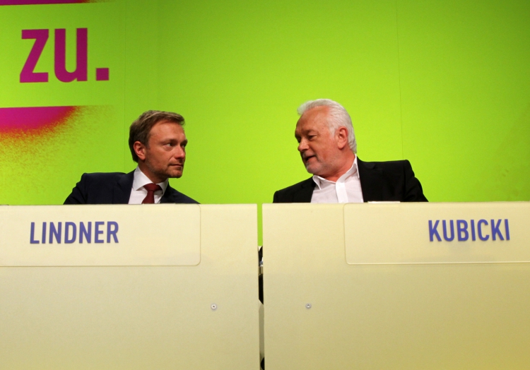 Christian Lindner und Wolfgang Kubicki ohne Maske in Vor-Corona-Zeiten, über dts Nachrichtenagentur