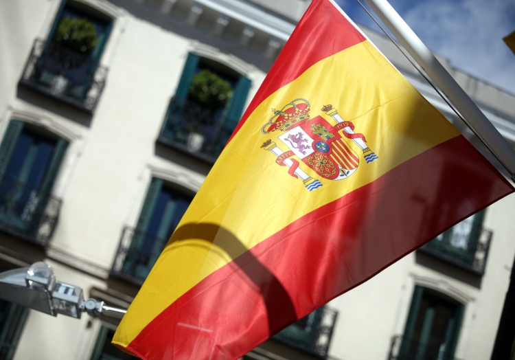 Spanische Fahne, über dts Nachrichtenagentur