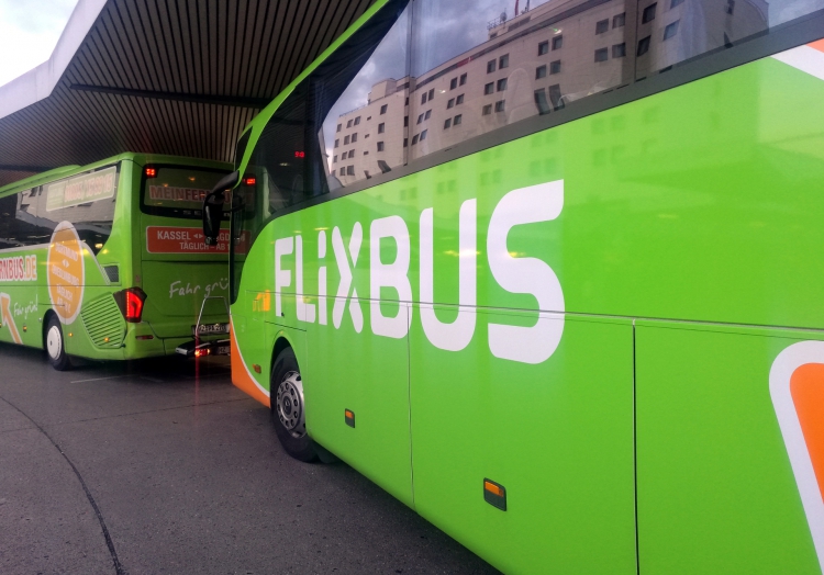 Flixbus kritisiert Milliardenhilfe für Deutsche Bahn