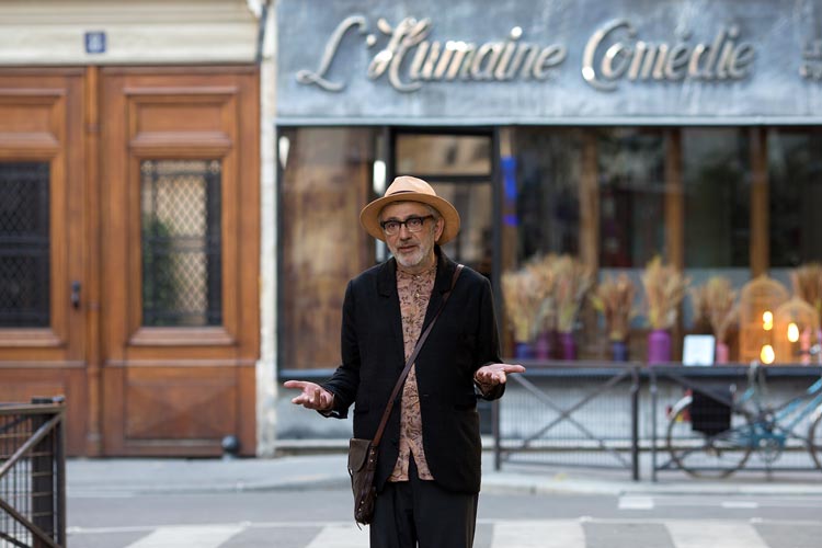 „Vom Giessen des Zitronenbaums“ zeigt das Cine k beim „Draußen plus“ im Hinterhof der Kulturetage in Oldenburg.