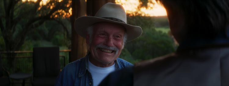 Sonny Carl Davis spielt in Ben Epsteins Spielfilmdebüt „Buck Alamo“ den gleichnamigen Lebemann und Countrymusiker auf der letzten Reise seines Lebens.