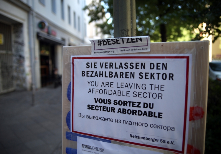 Plakat von Gentrifizierungsgegnern in Berlin, über dts Nachrichtenagentur