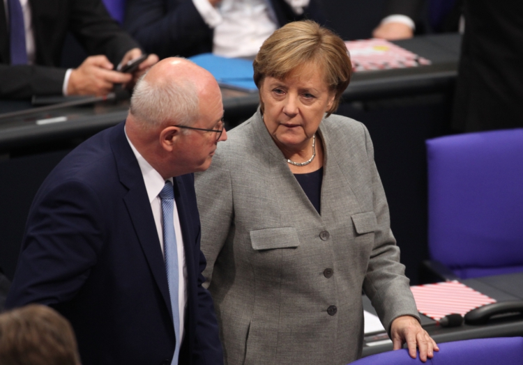 Volker Kauder und Angela Merkel, über dts Nachrichtenagentur