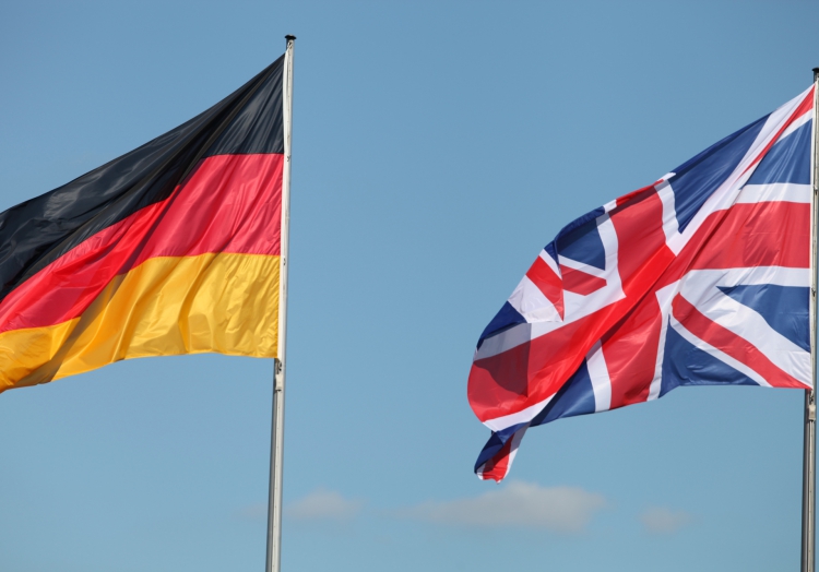 Fahnen von Deutschland und Großbritannien, über dts Nachrichtenagentur