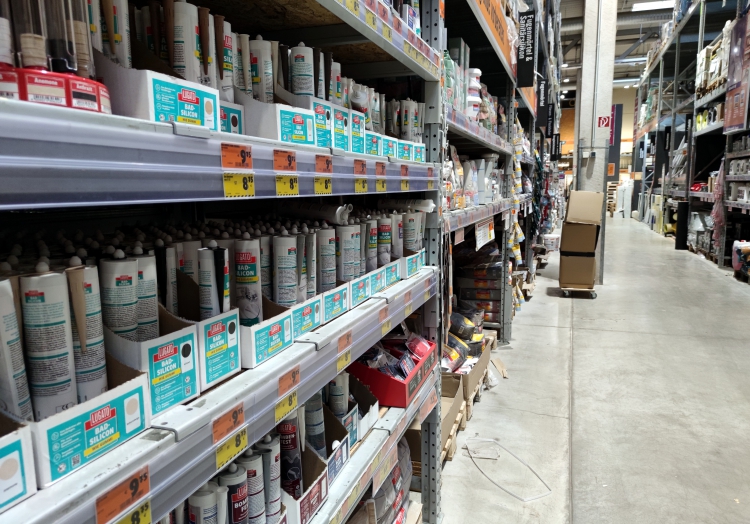Silikon in einem Baumarkt, über dts Nachrichtenagentur