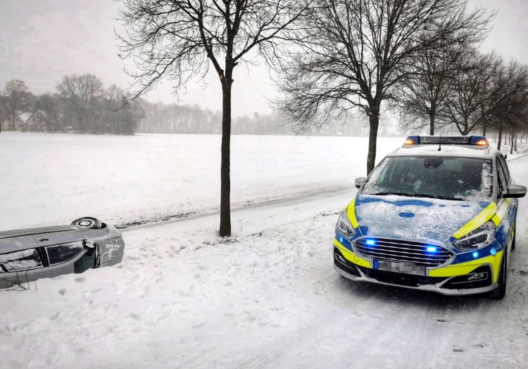 Unfall am 07.02.2021 bei Paderborn, Polizei Paderborn, Text: über dts Nachrichtenagentur