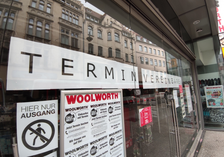 Terminvereinbarung bei Woolworth, über dts Nachrichtenagentur